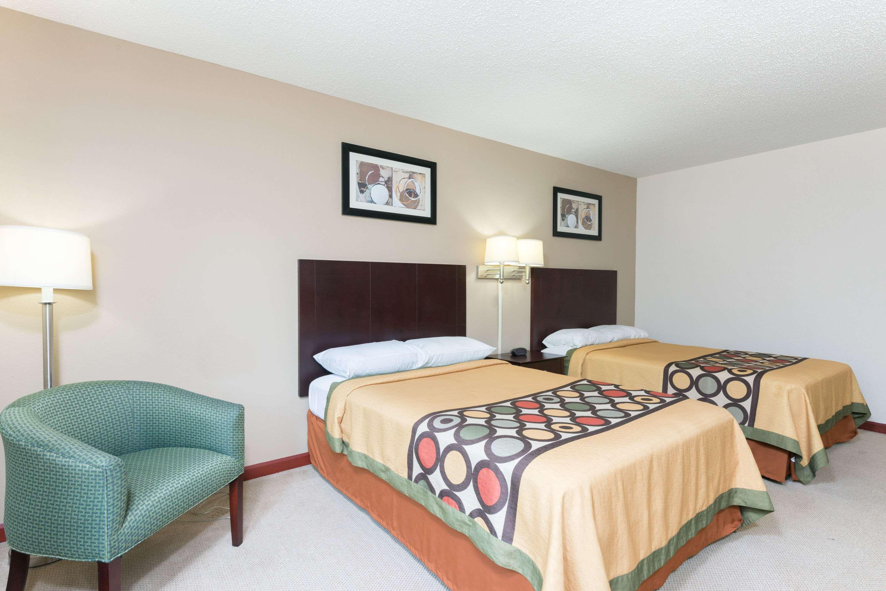 Super 8 By Wyndham Beaver Falls Exterior foto